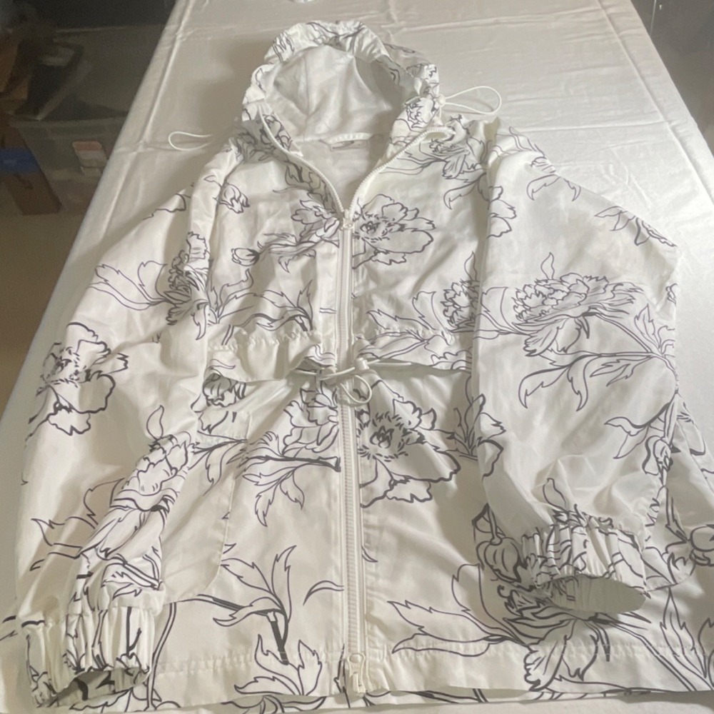 FORAY GOLF Women's Hooded Full Zip Windbreaker Jacket Floral White/Black Sz S